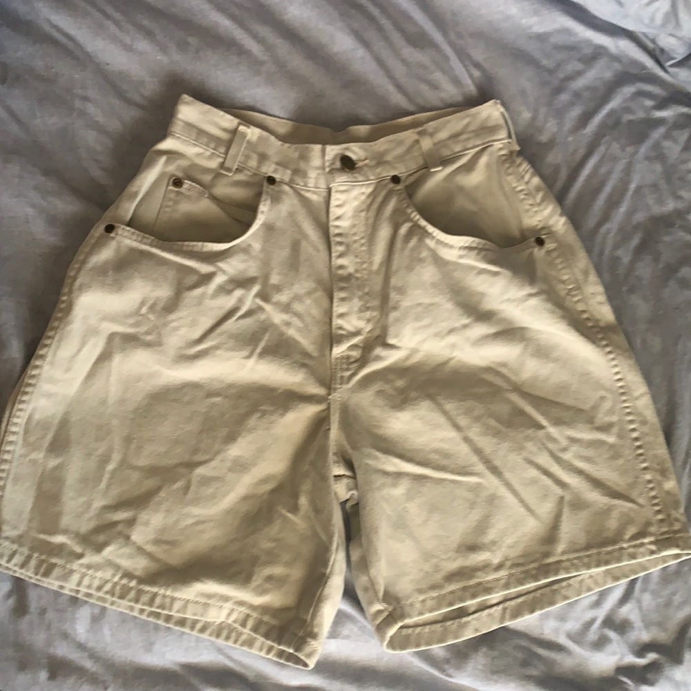 Vintage Chic high waist cream color short size 9
